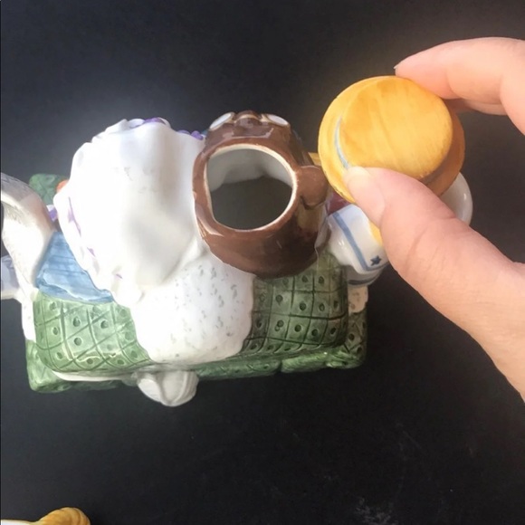 Department 56 Goldilocks & bears tea set - Picture 5 of 12